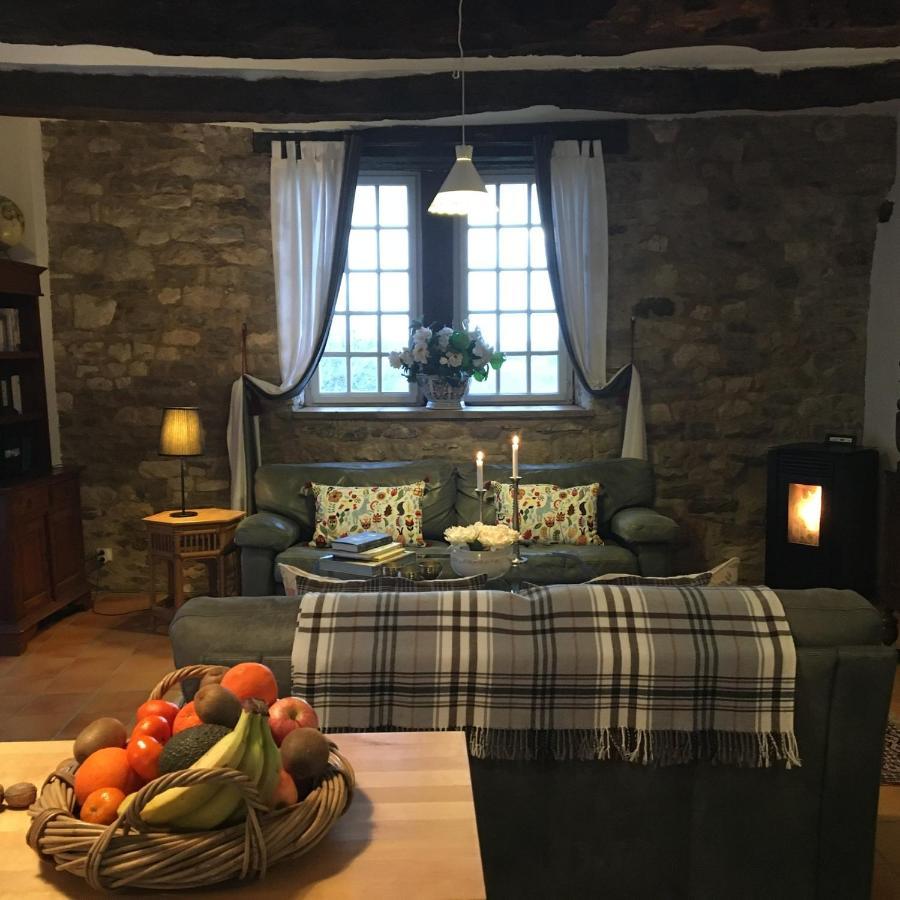 Les Gites Perard Caylus Bagian luar foto