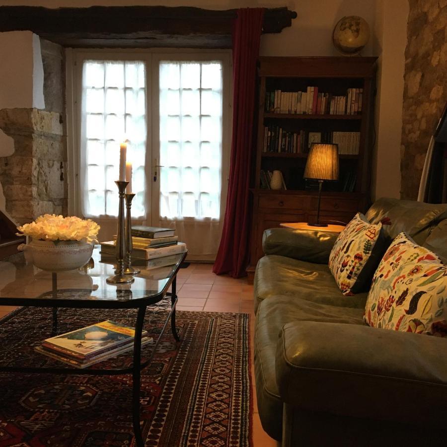 Les Gites Perard Caylus Bagian luar foto