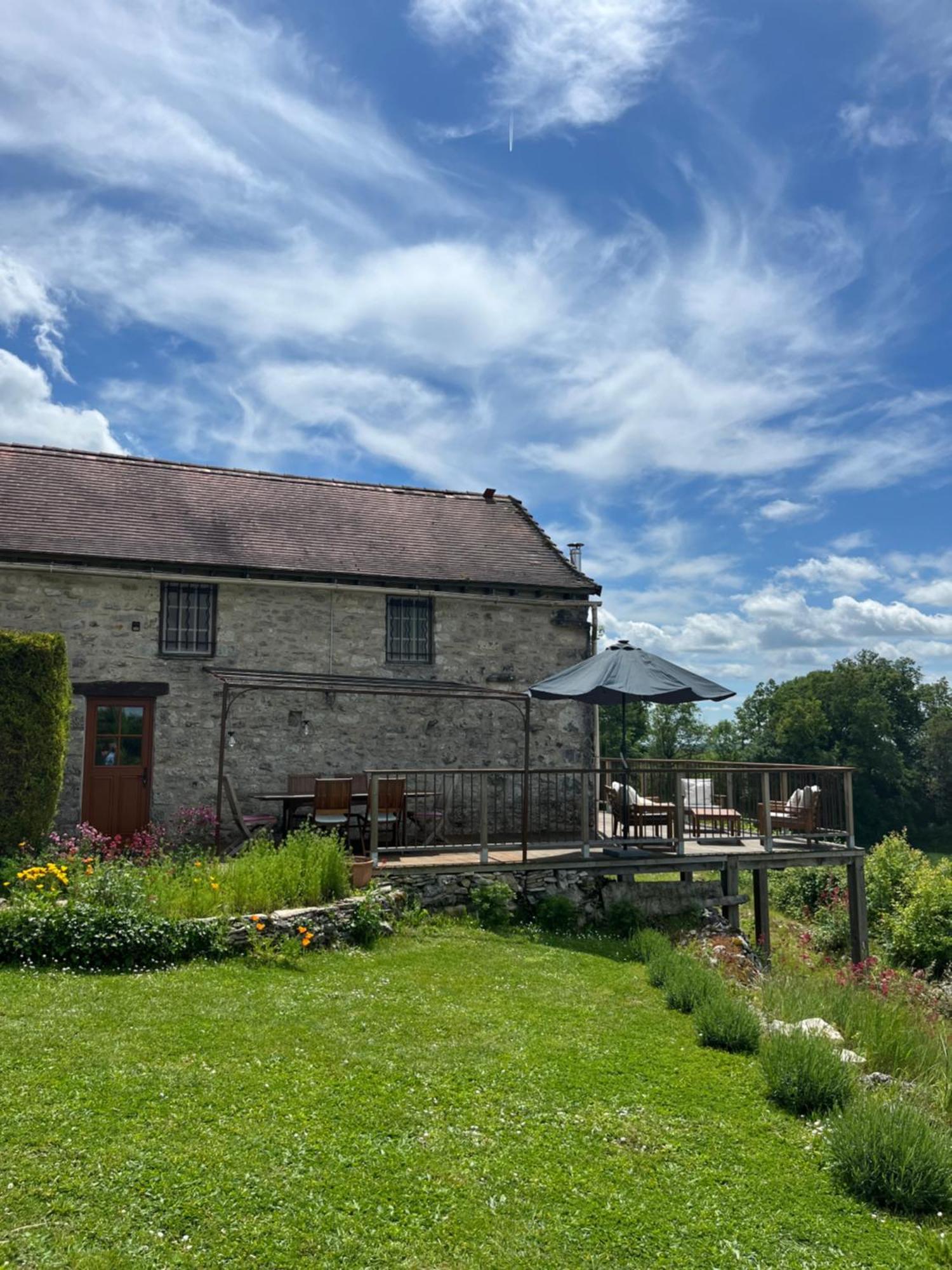 Les Gites Perard Caylus Bagian luar foto