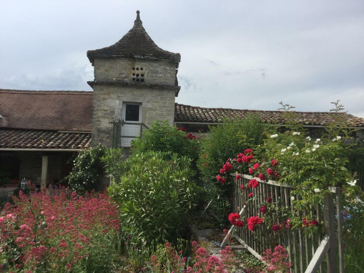 Les Gites Perard Caylus Bagian luar foto